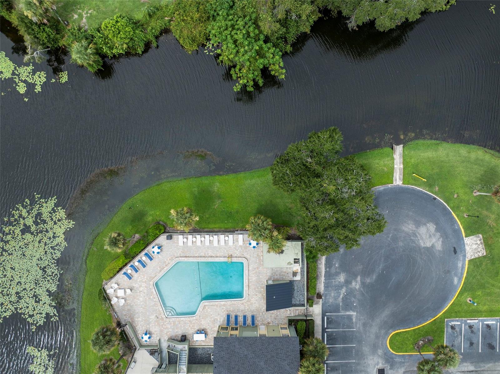 Image 17 of 19 For 910 Lake Destiny Road H