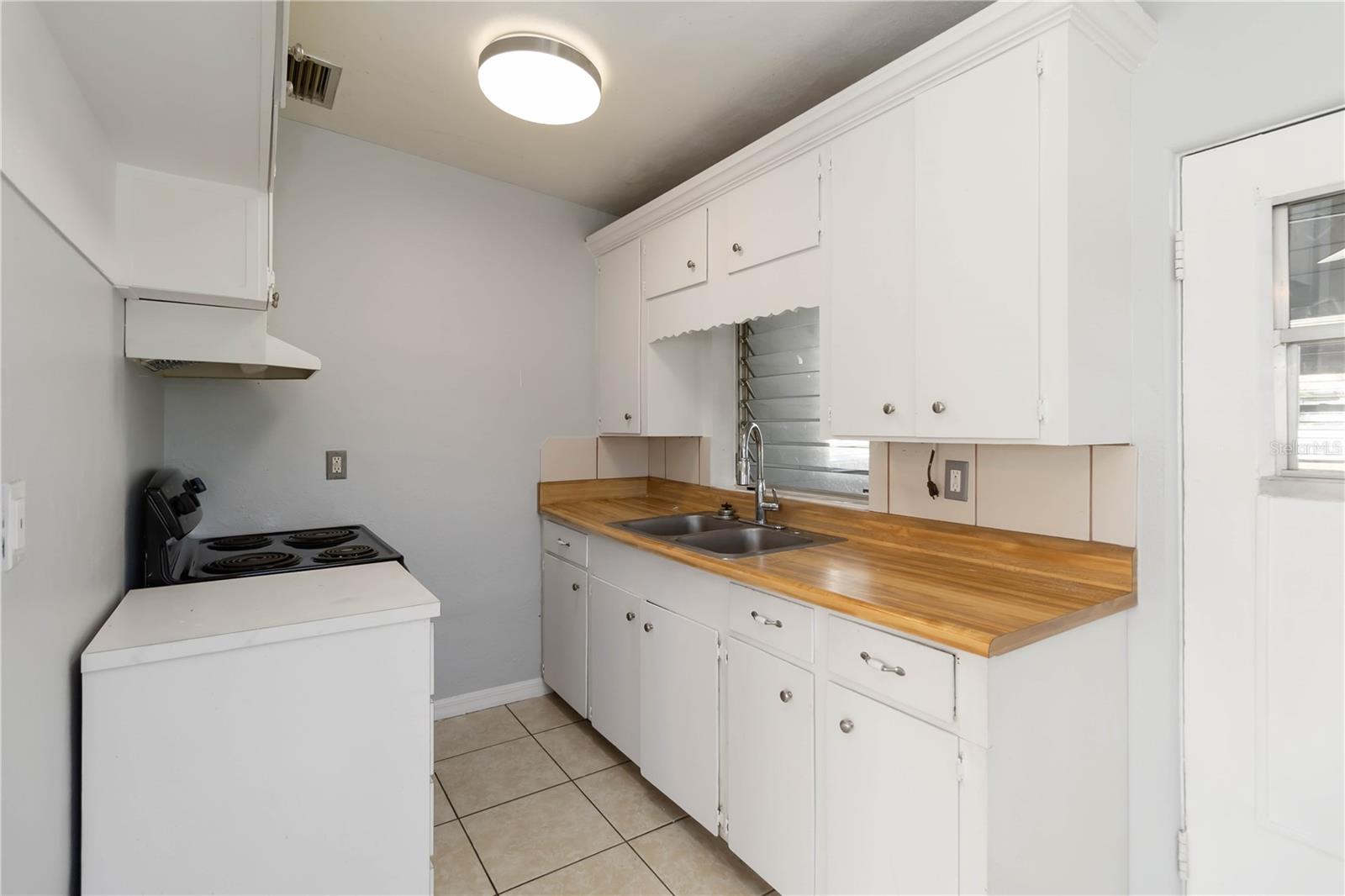 Image 10 of 23 For 5402 Curry Ford Road