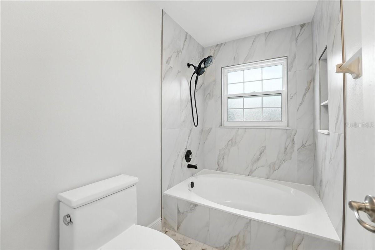 Image 14 of 18 For 1636 Lawndale Circle