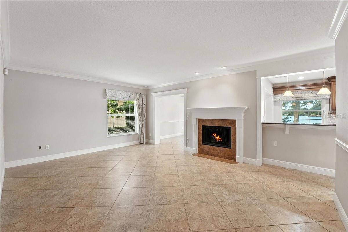 Image 4 of 18 For 1636 Lawndale Circle
