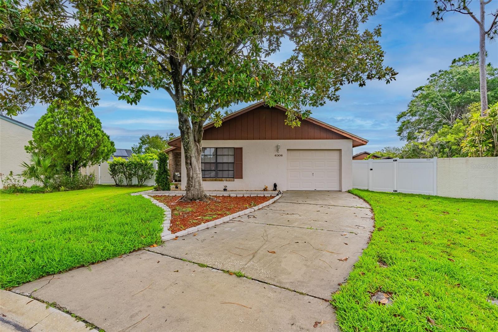 Details for 6308 Fernbrook Court, ORLANDO, FL 32822