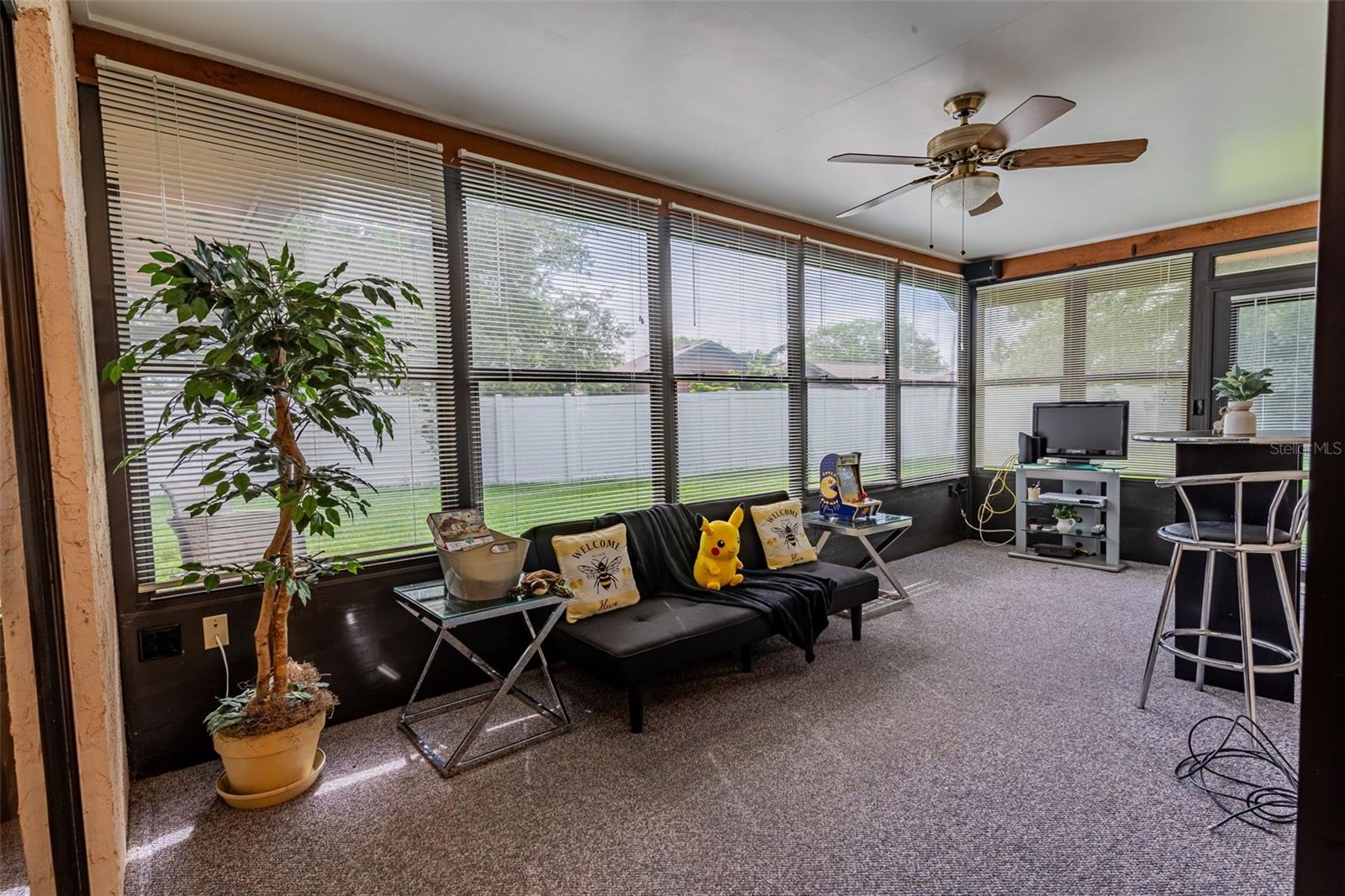 Image 14 of 33 For 6308 Fernbrook Court