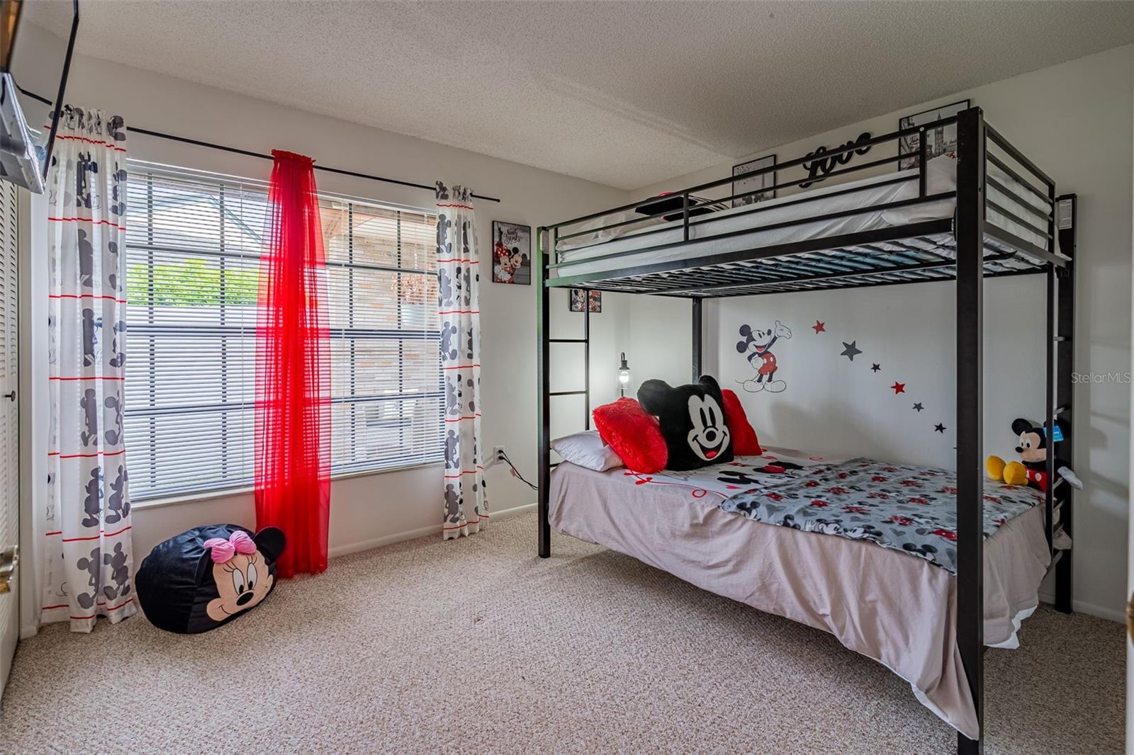 Image 21 of 33 For 6308 Fernbrook Court
