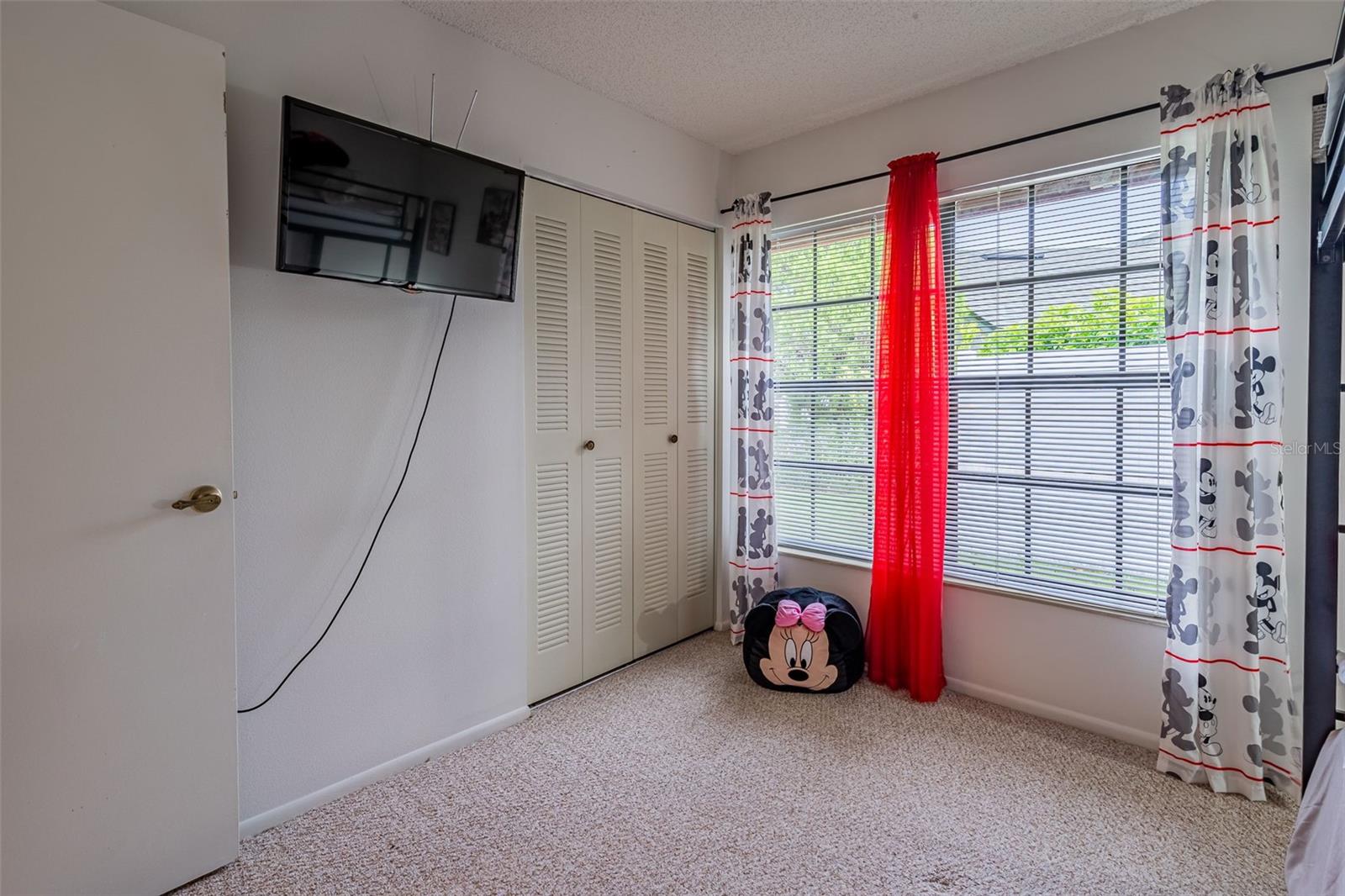 Image 22 of 33 For 6308 Fernbrook Court