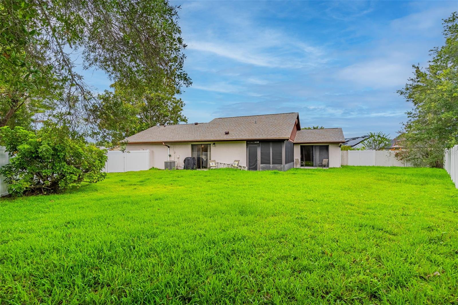 Image 28 of 33 For 6308 Fernbrook Court
