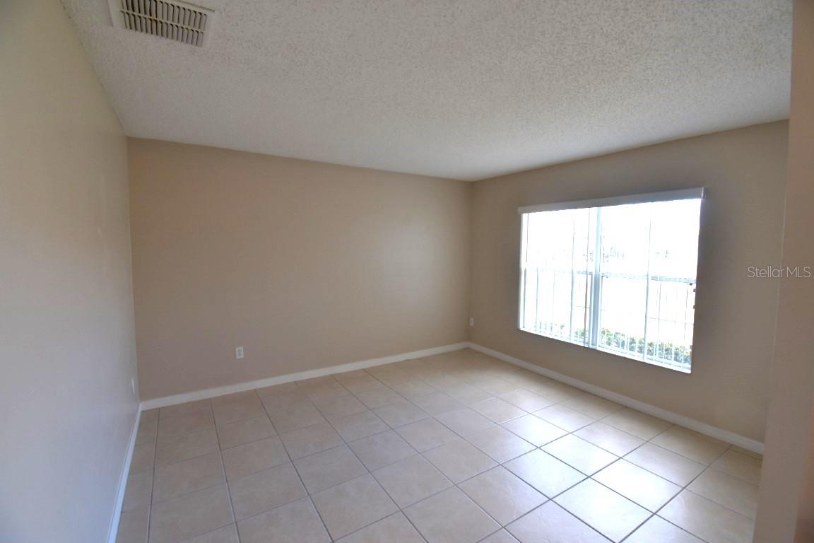 Image 3 of 9 For 313 Drum Lane