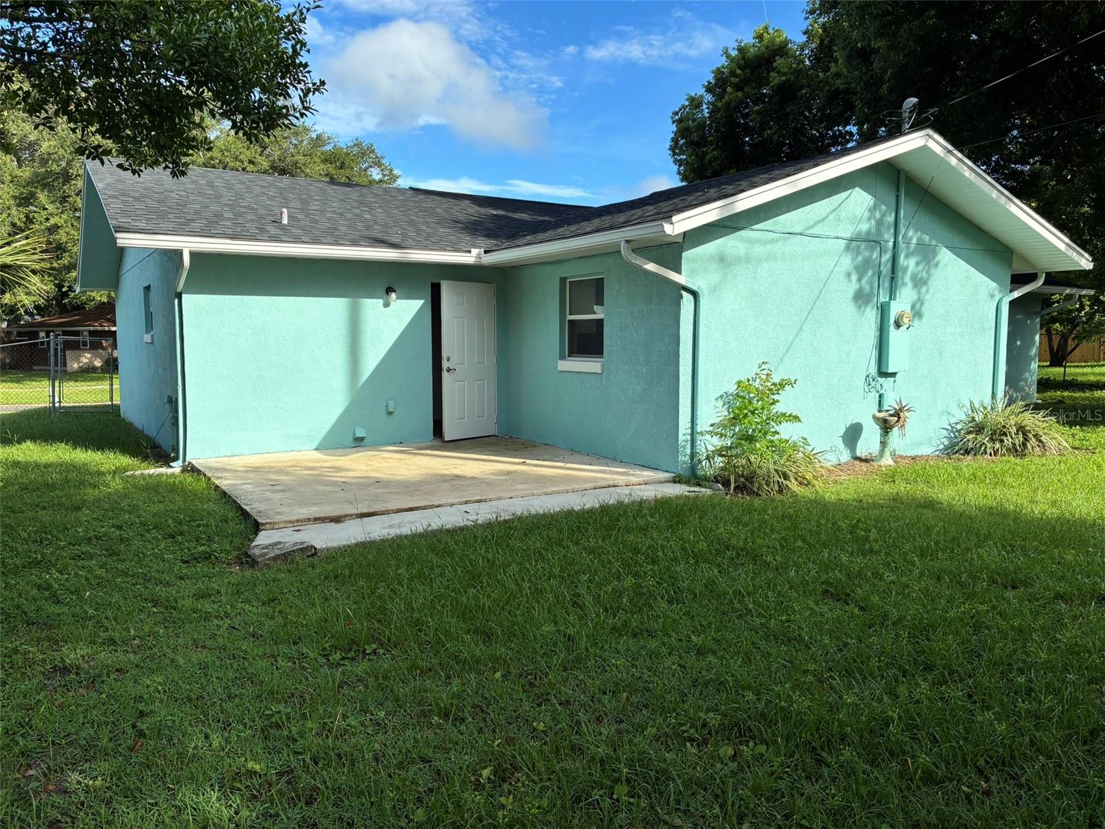 Image 2 of 16 For 117 Burns Avenue