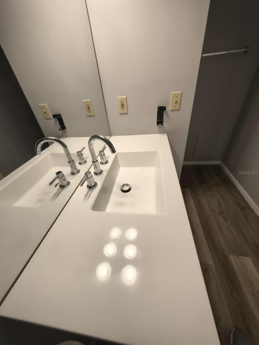 Image 12 of 25 For 711 Sugar Bay Way 313