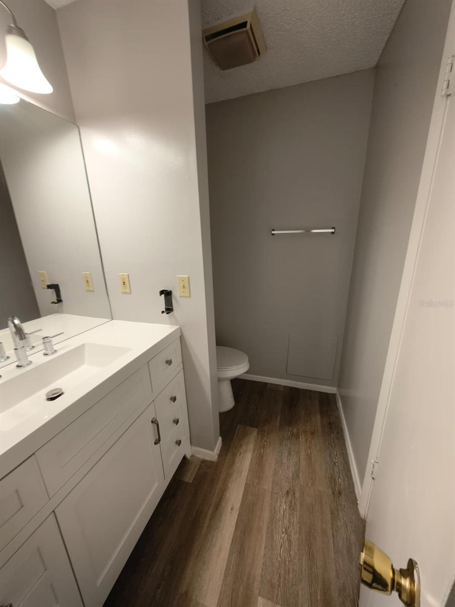 Image 13 of 25 For 711 Sugar Bay Way 313