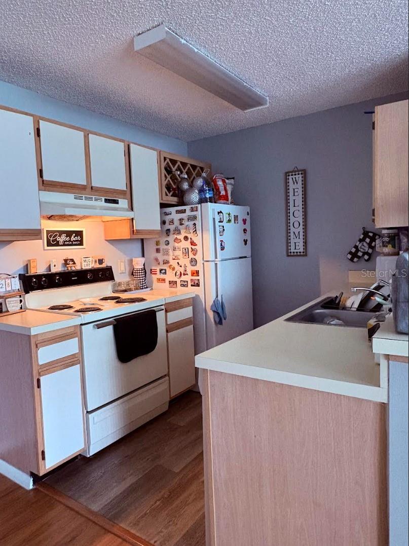 Image 4 of 9 For 711 Sugar Bay Way 313