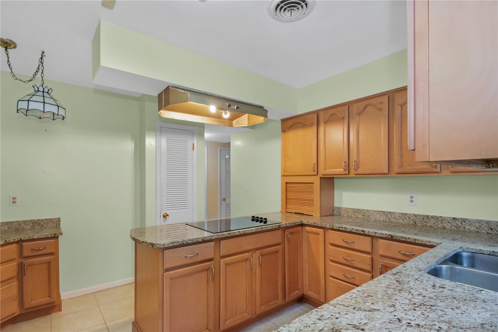 Image 10 of 30 For 5711 Eggleston Avenue