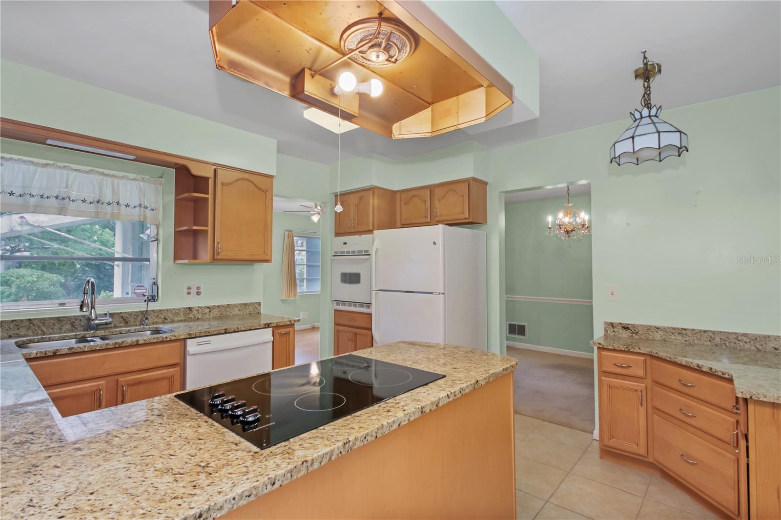 Image 4 of 30 For 5711 Eggleston Avenue