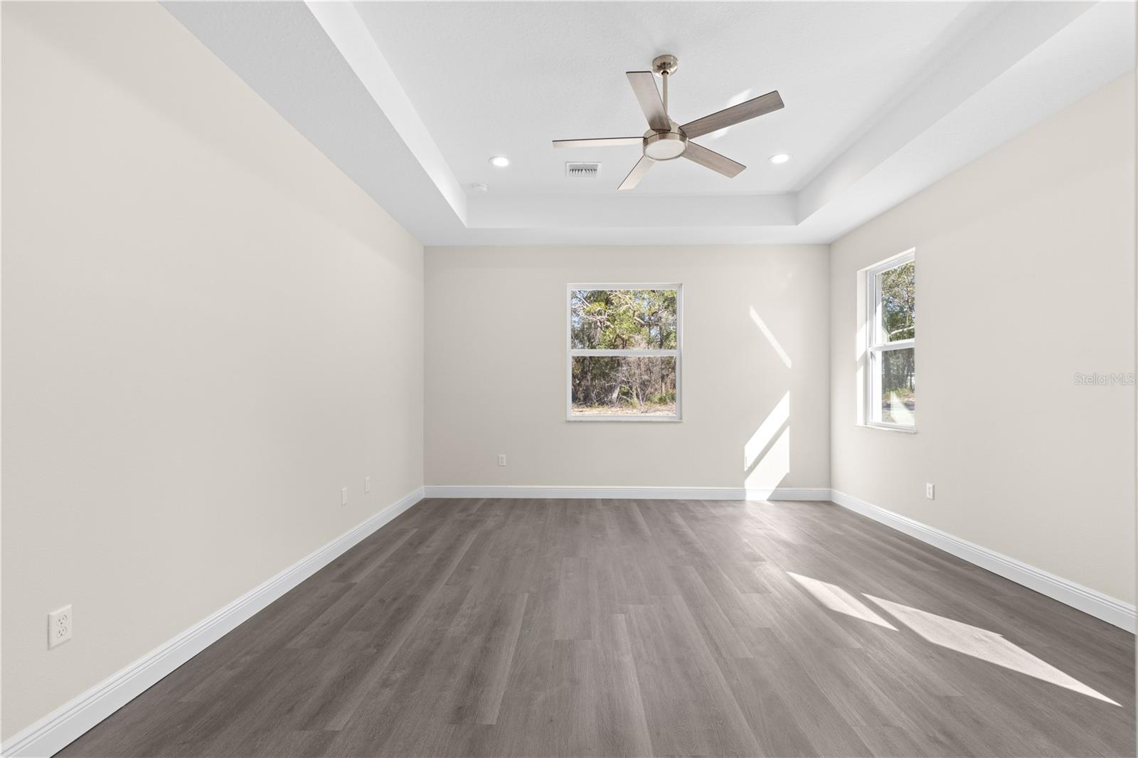 Image 8 of 51 For 12411 71 Lane Road