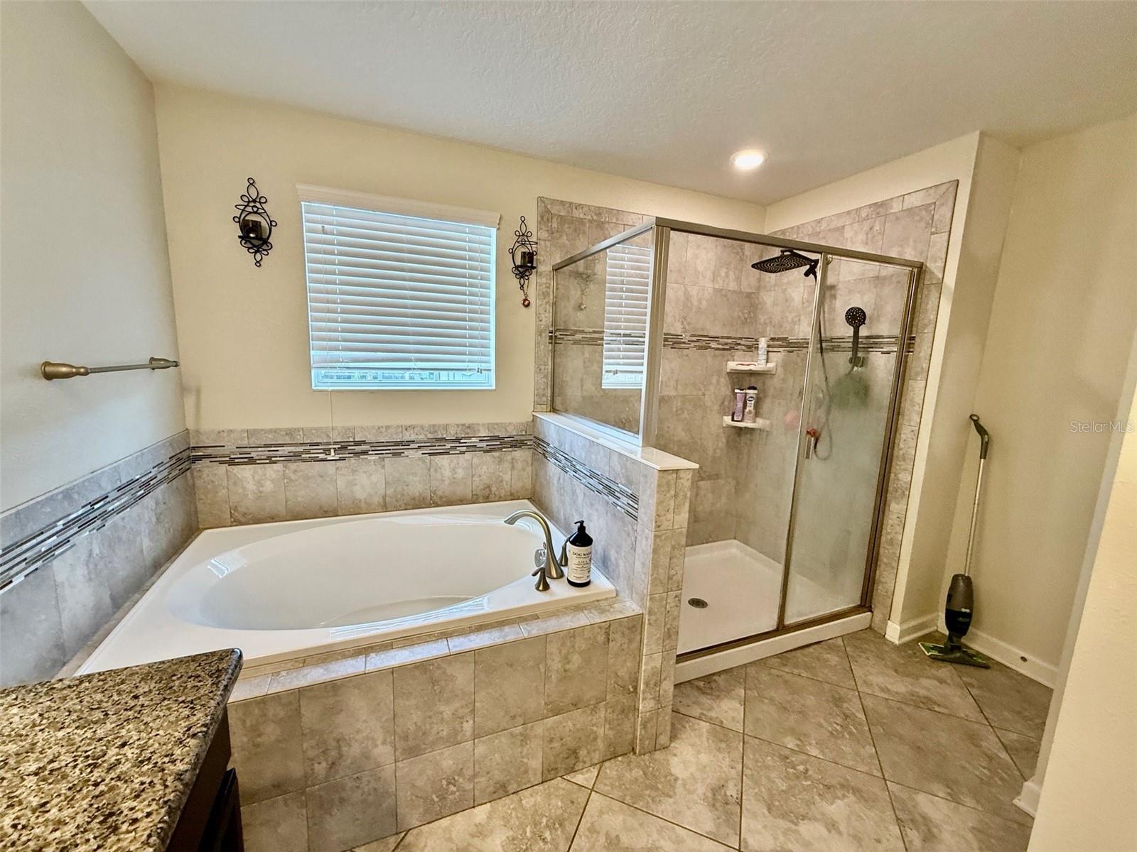 Image 18 of 40 For 4628 Cortland Drive