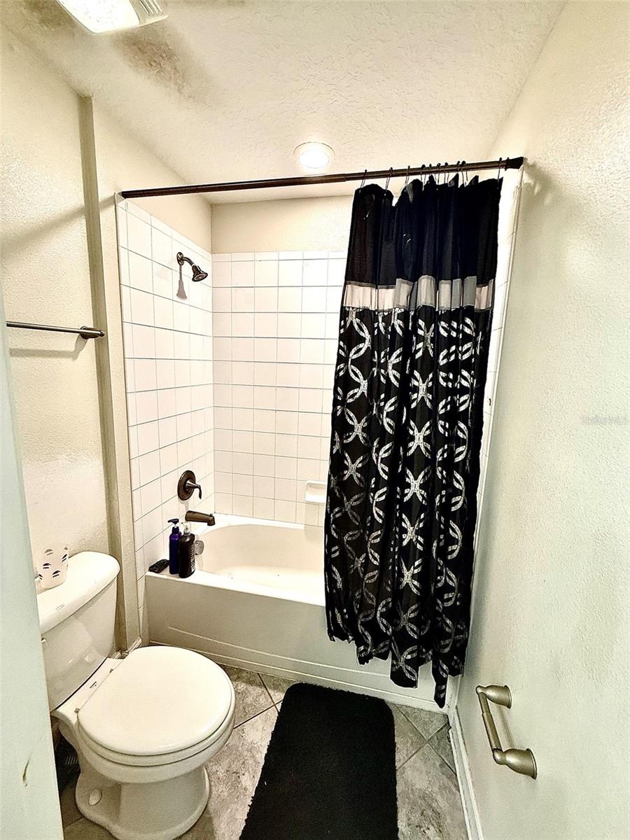 Image 21 of 40 For 4628 Cortland Drive