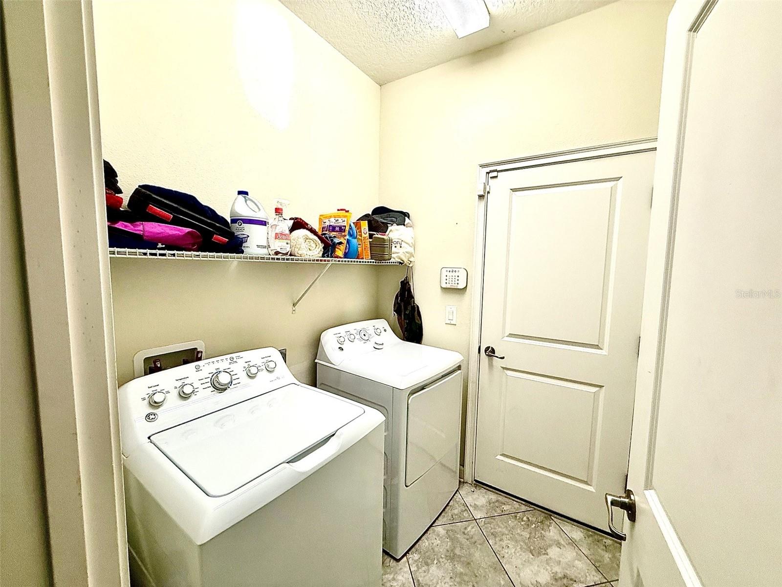 Image 8 of 40 For 4628 Cortland Drive