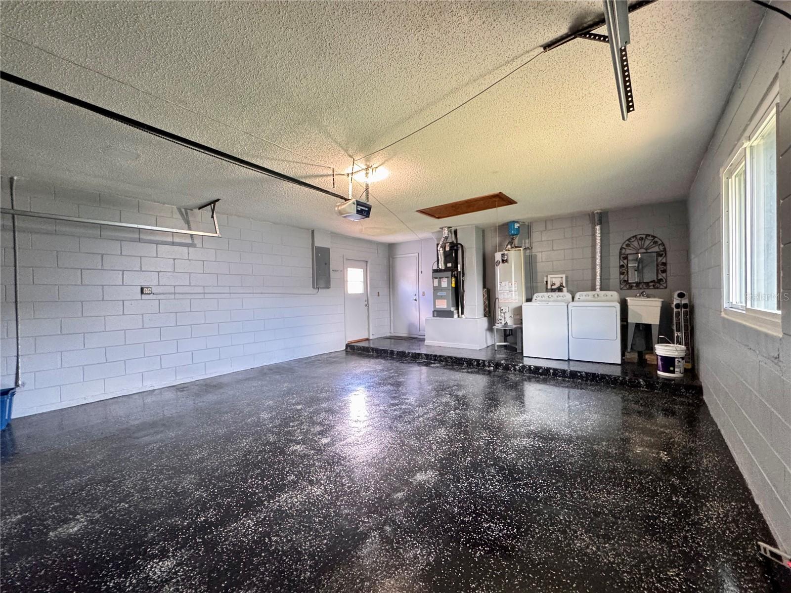 Image 22 of 26 For 657 Airmont Avenue
