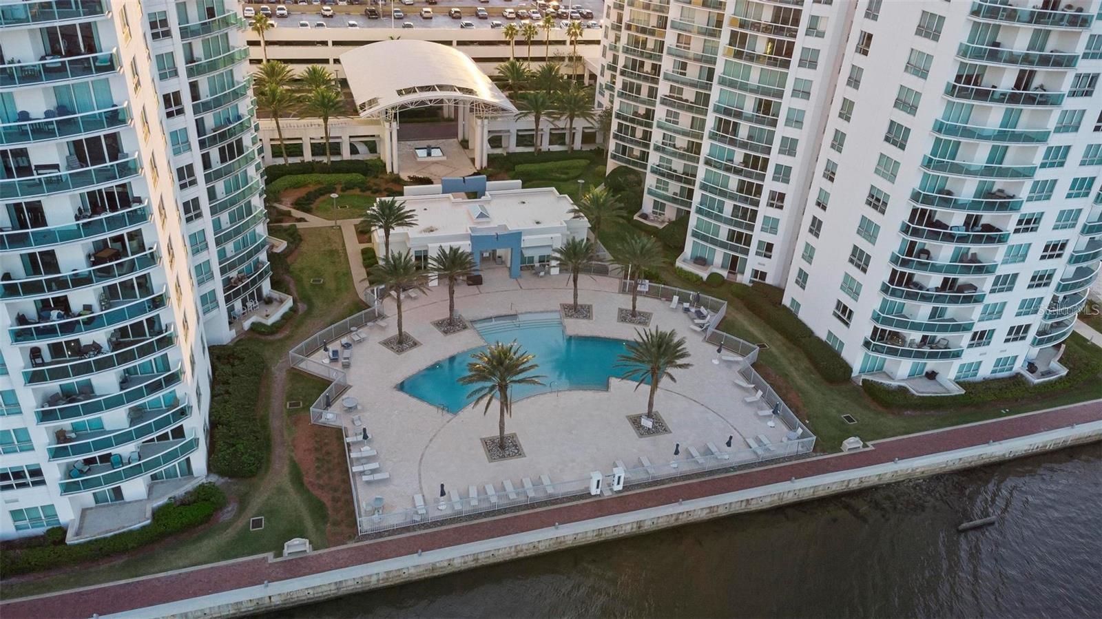 Image 38 of 39 For 231 Riverside Drive 708