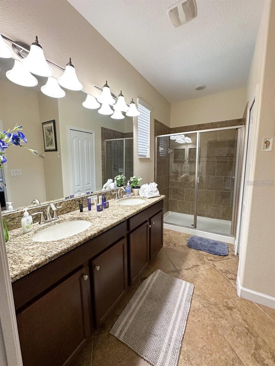 Image 18 of 43 For 9030 Shadow Mountain Street