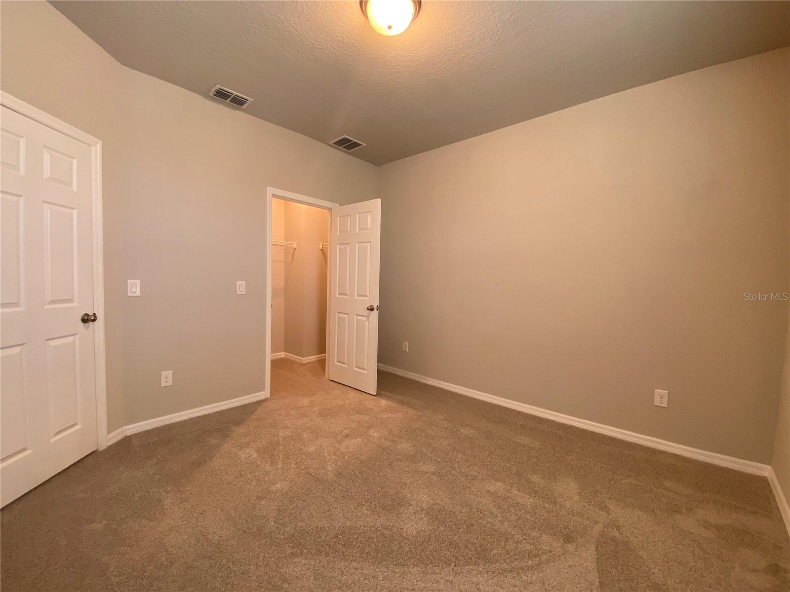 Image 17 of 28 For 1603 Grand Rue Drive