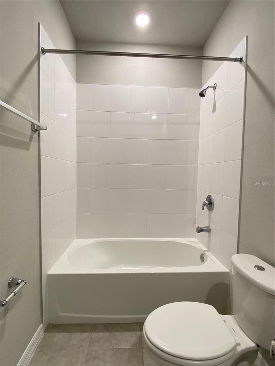 Image 18 of 28 For 1603 Grand Rue Drive