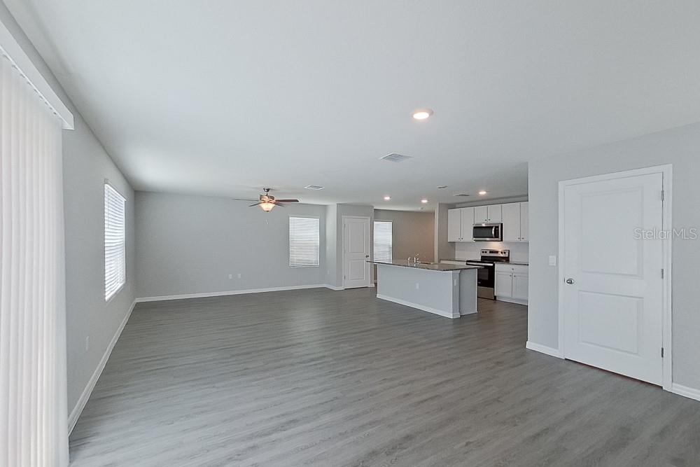 Image 5 of 20 For 8645 44th Court