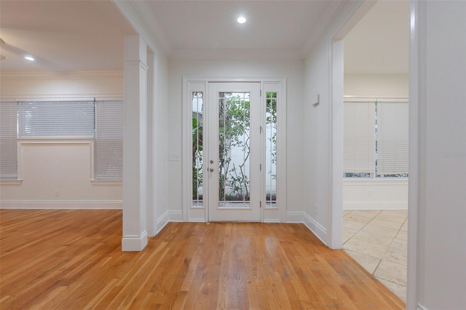 Image 12 of 54 For 1513 Bay Villa Place