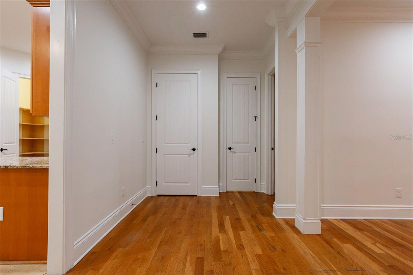 Image 15 of 54 For 1513 Bay Villa Place