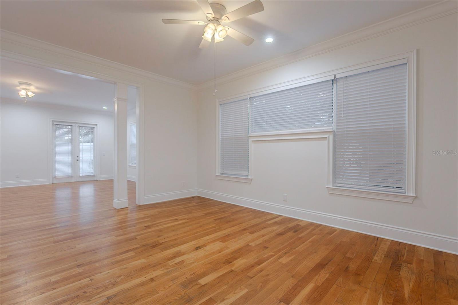 Image 16 of 54 For 1513 Bay Villa Place
