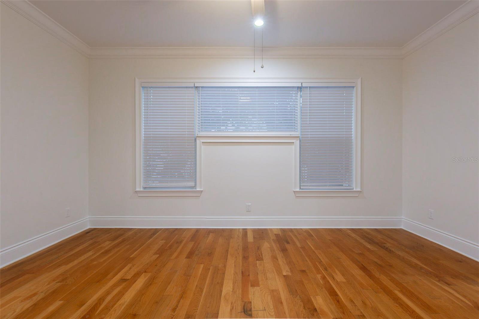 Image 17 of 54 For 1513 Bay Villa Place