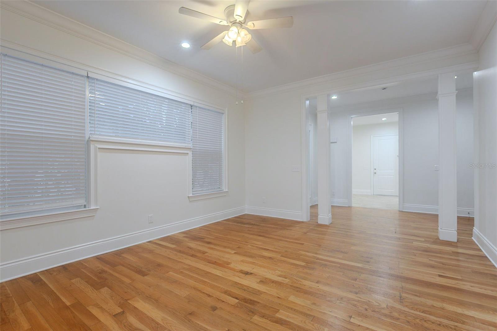 Image 18 of 54 For 1513 Bay Villa Place