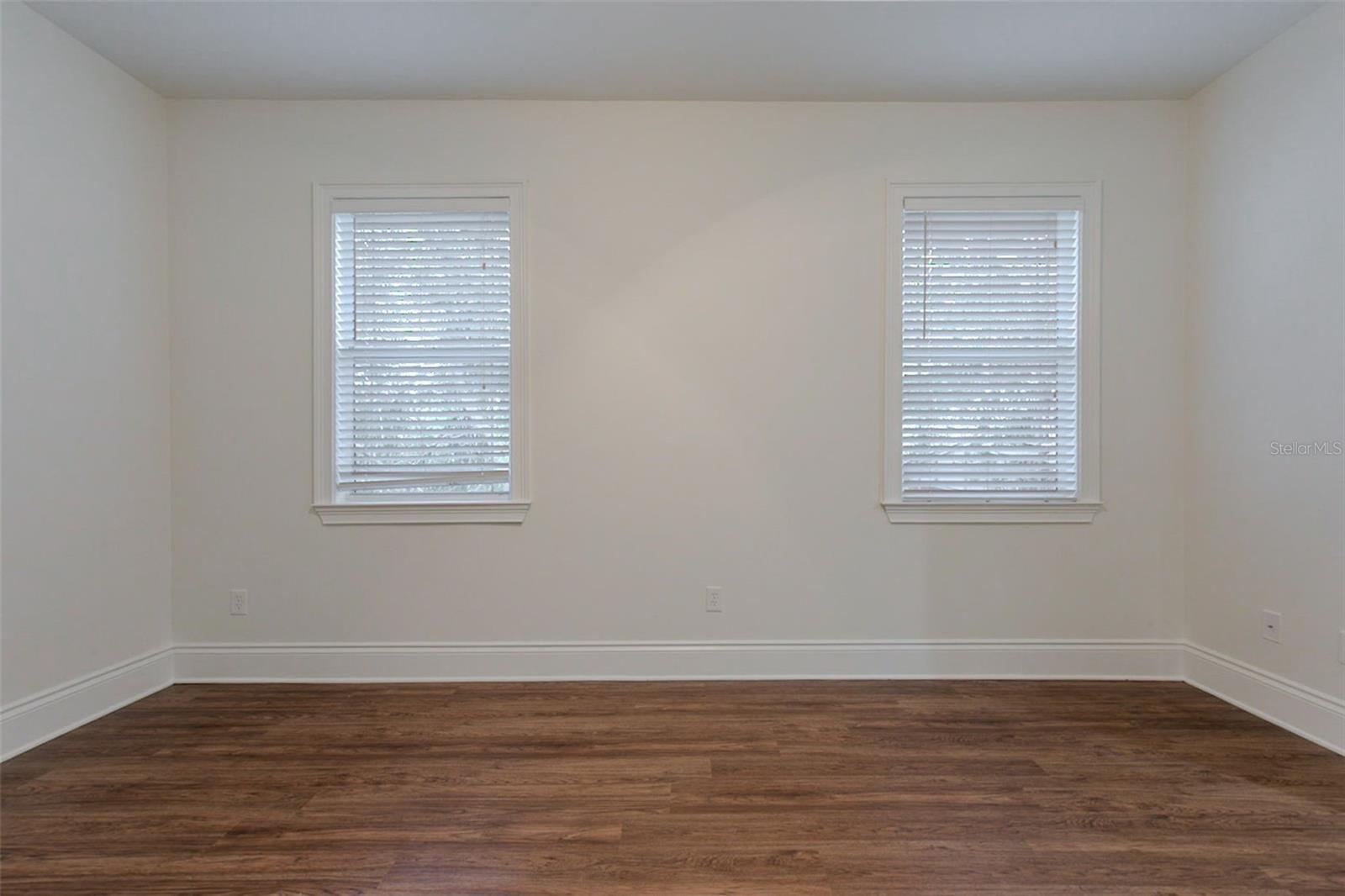 Image 31 of 54 For 1513 Bay Villa Place