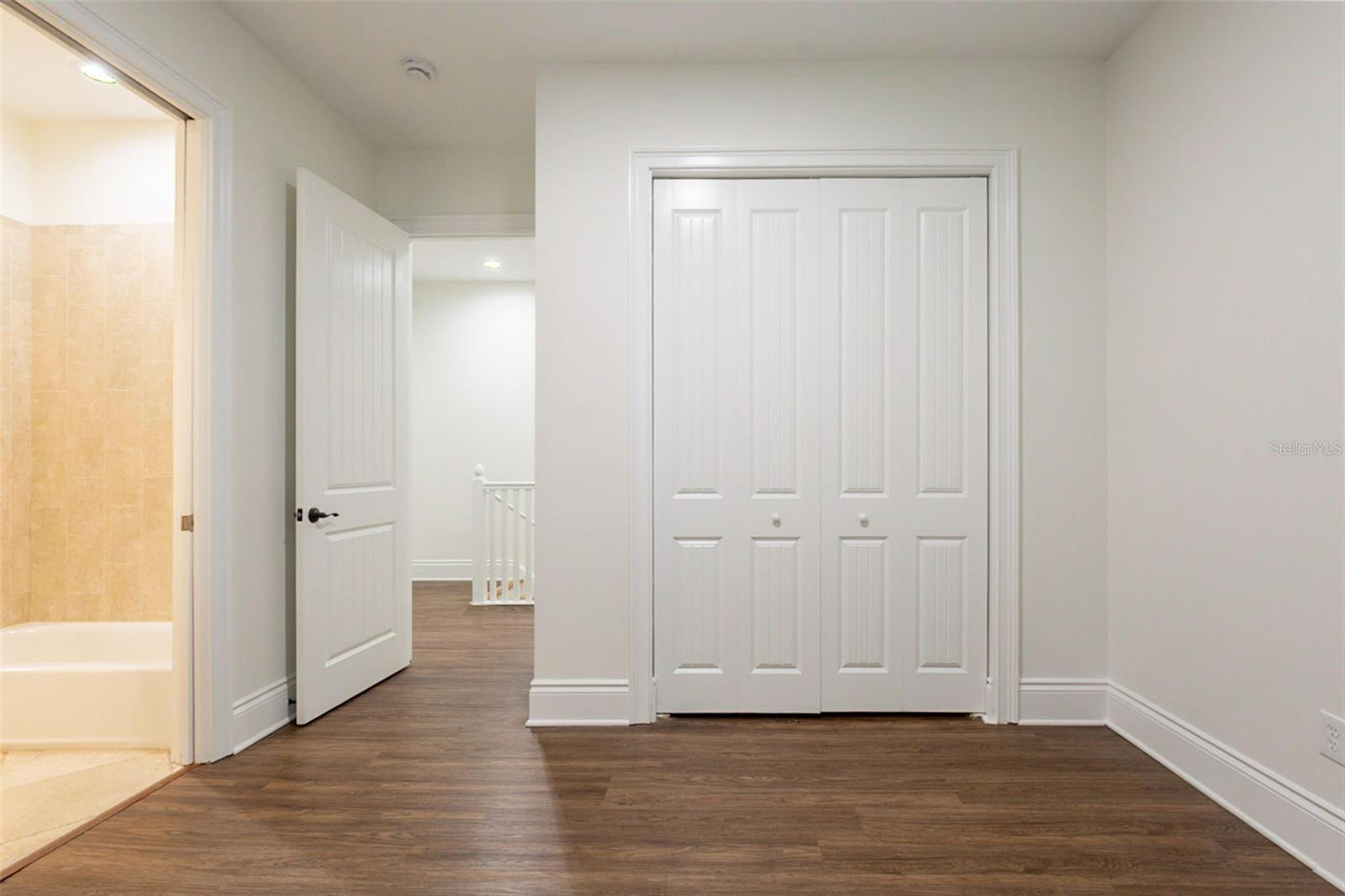 Image 38 of 54 For 1513 Bay Villa Place