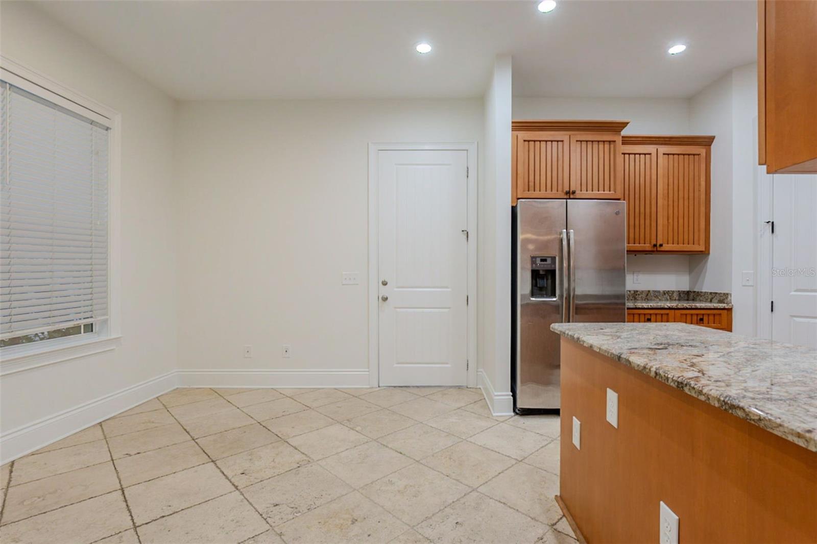 Image 4 of 54 For 1513 Bay Villa Place