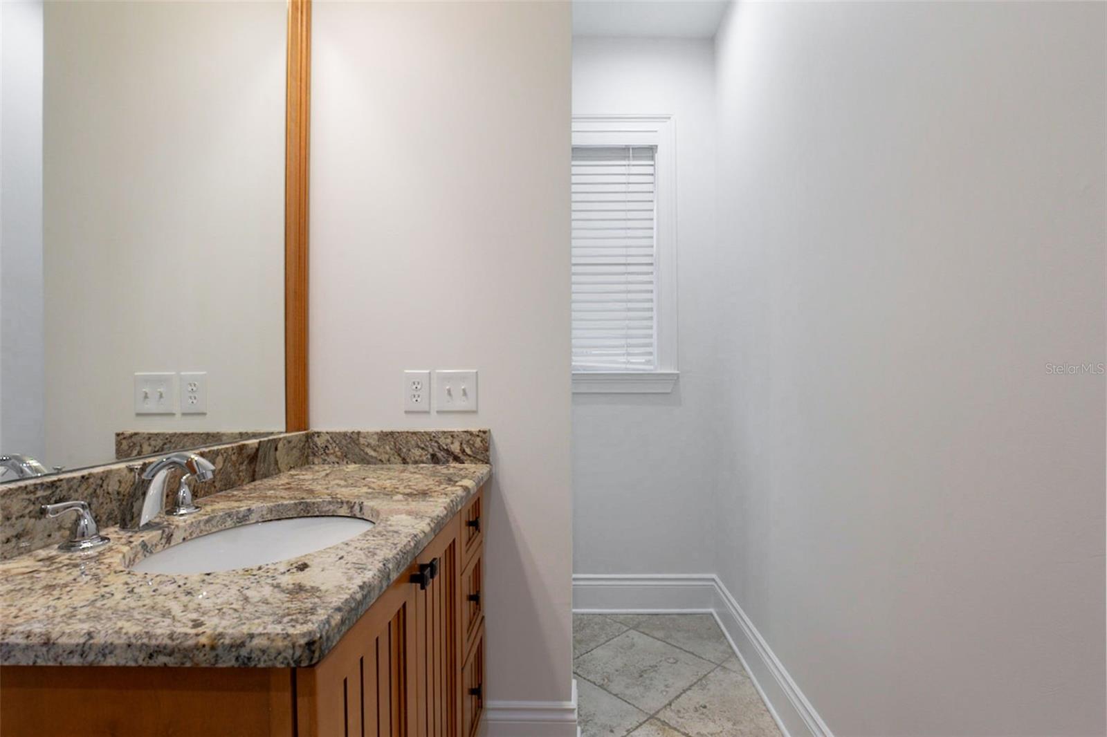 Image 42 of 54 For 1513 Bay Villa Place
