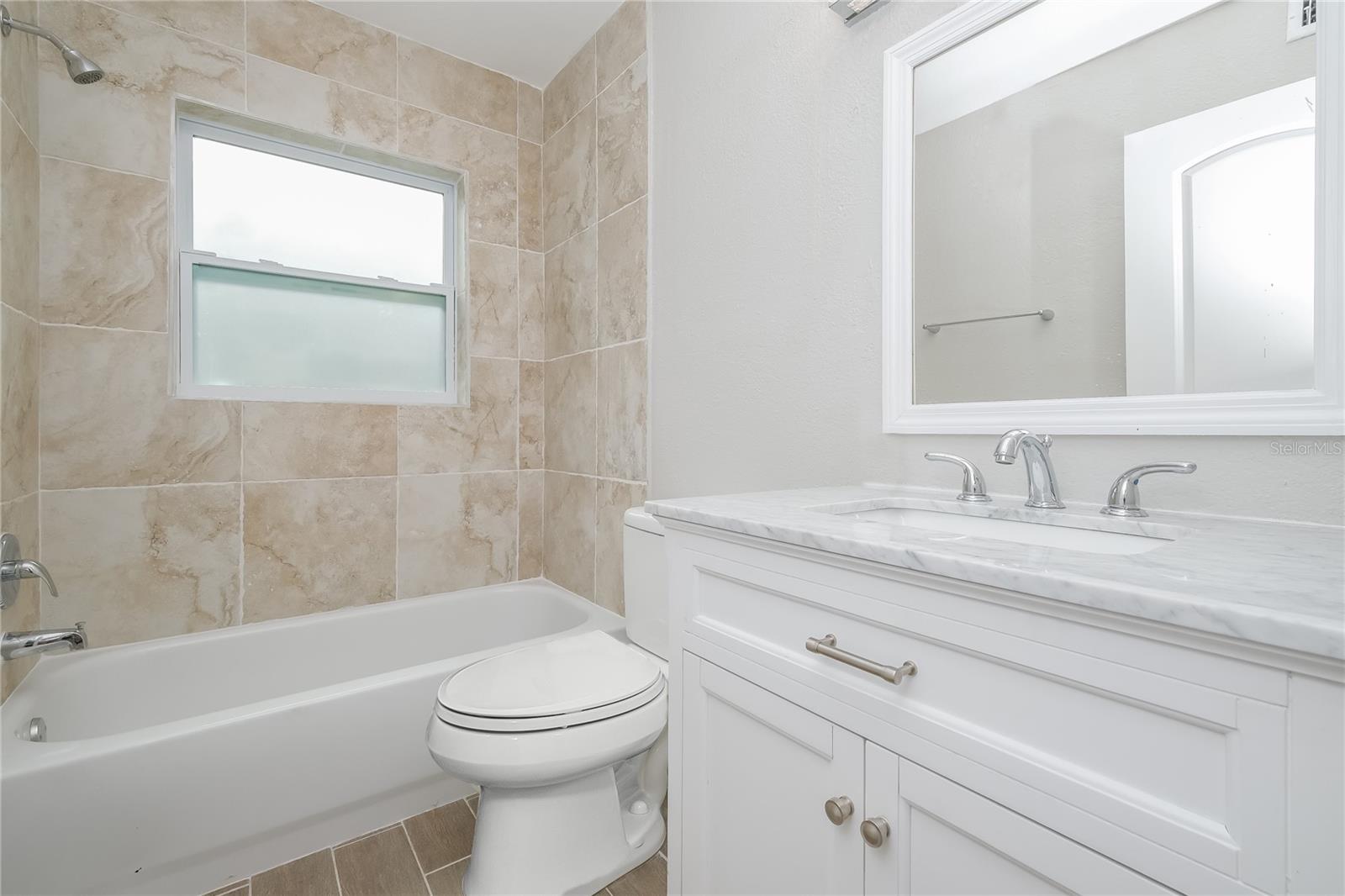 Image 10 of 16 For 1418 Thames Lane