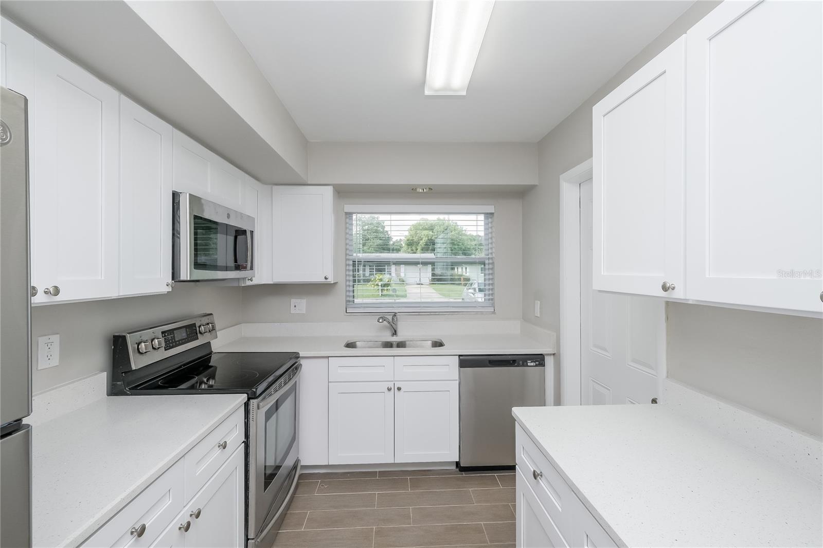 Image 7 of 16 For 1418 Thames Lane