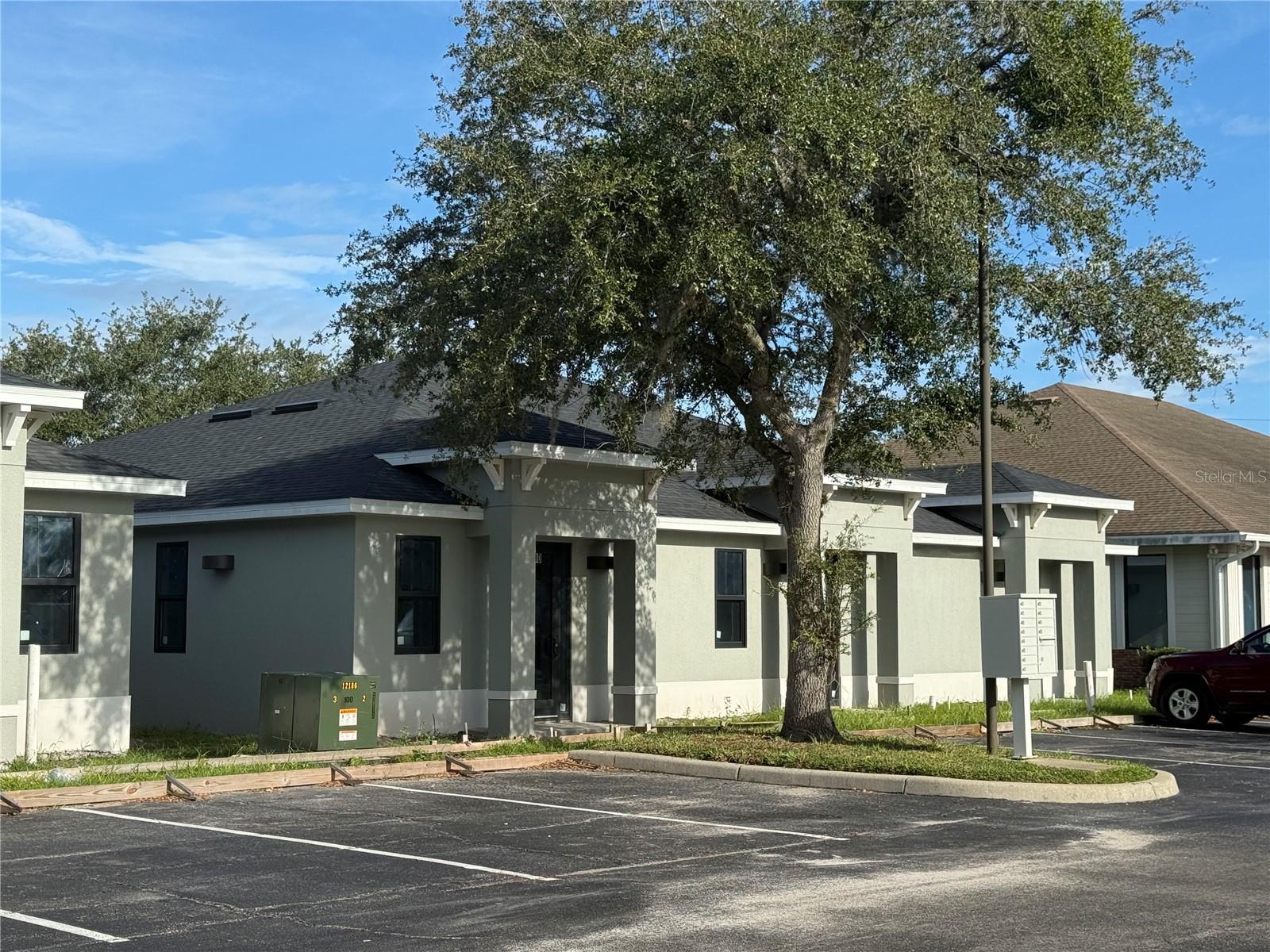Image 2 of 5 For 1300 Lexington Green Lane