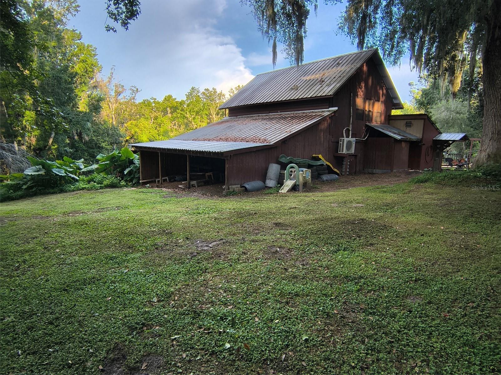 Image 16 of 100 For 24050 Winding Creek Drive