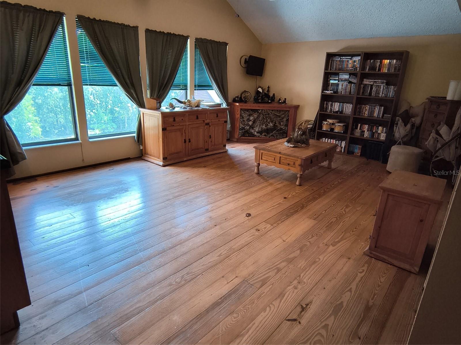 Image 60 of 100 For 24050 Winding Creek Drive