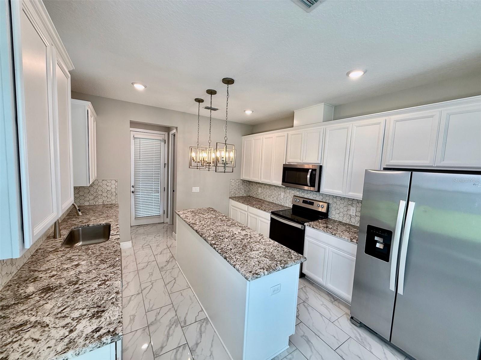 Image 8 of 36 For 7242 Carrickbend Lane