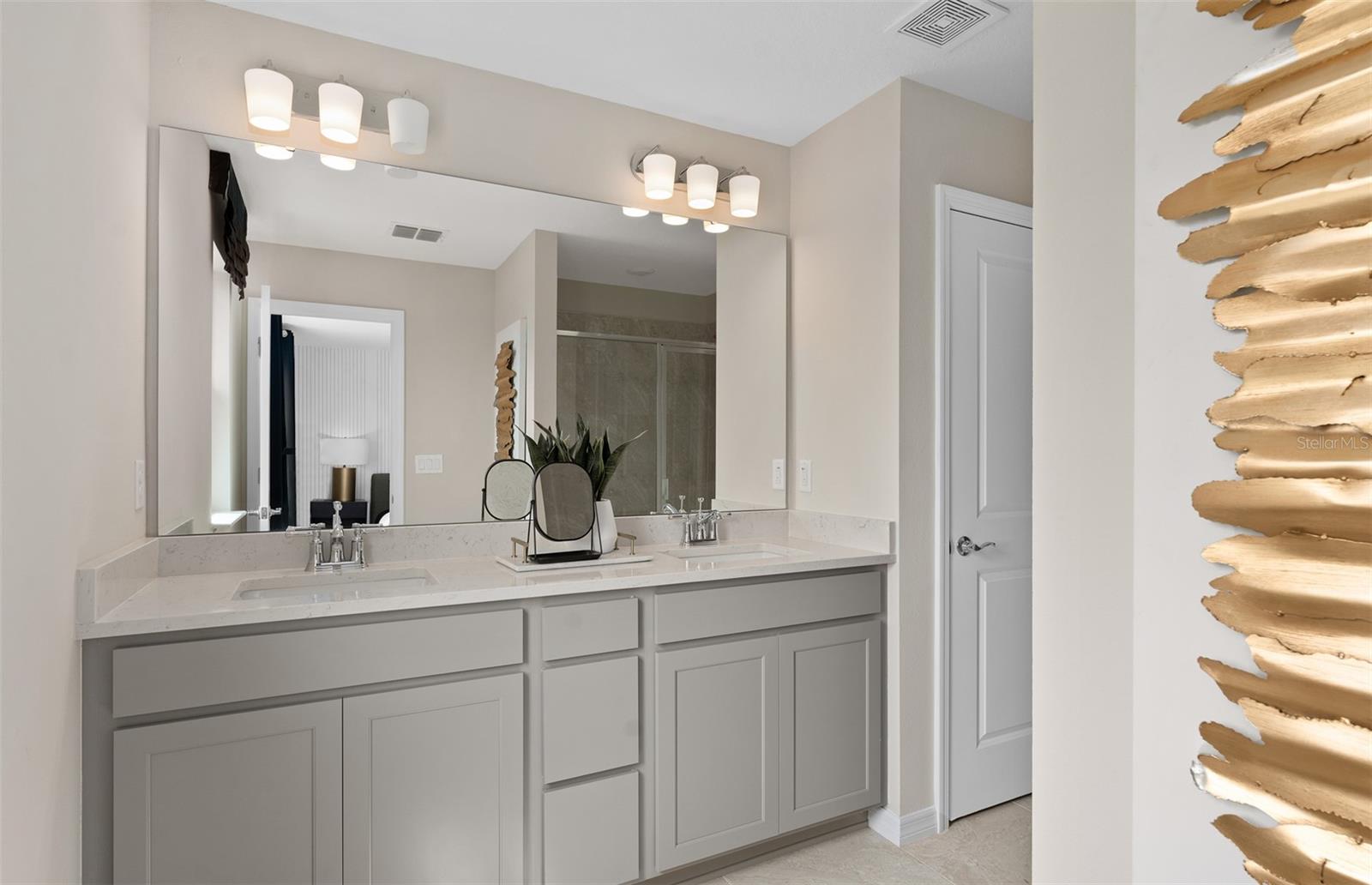 Image 20 of 29 For 2245 Southbury Drive
