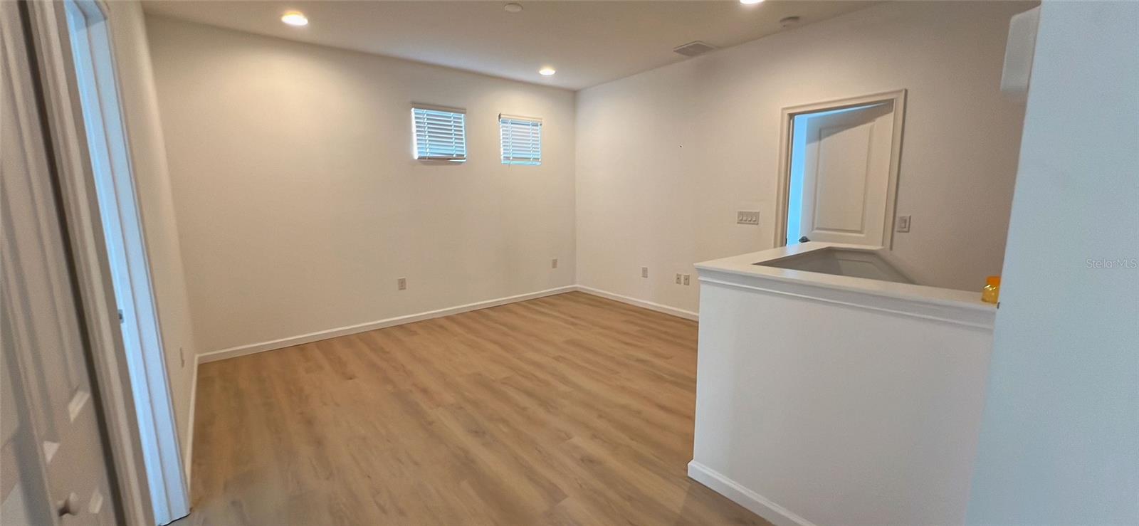 Image 42 of 63 For 817 Opal Court