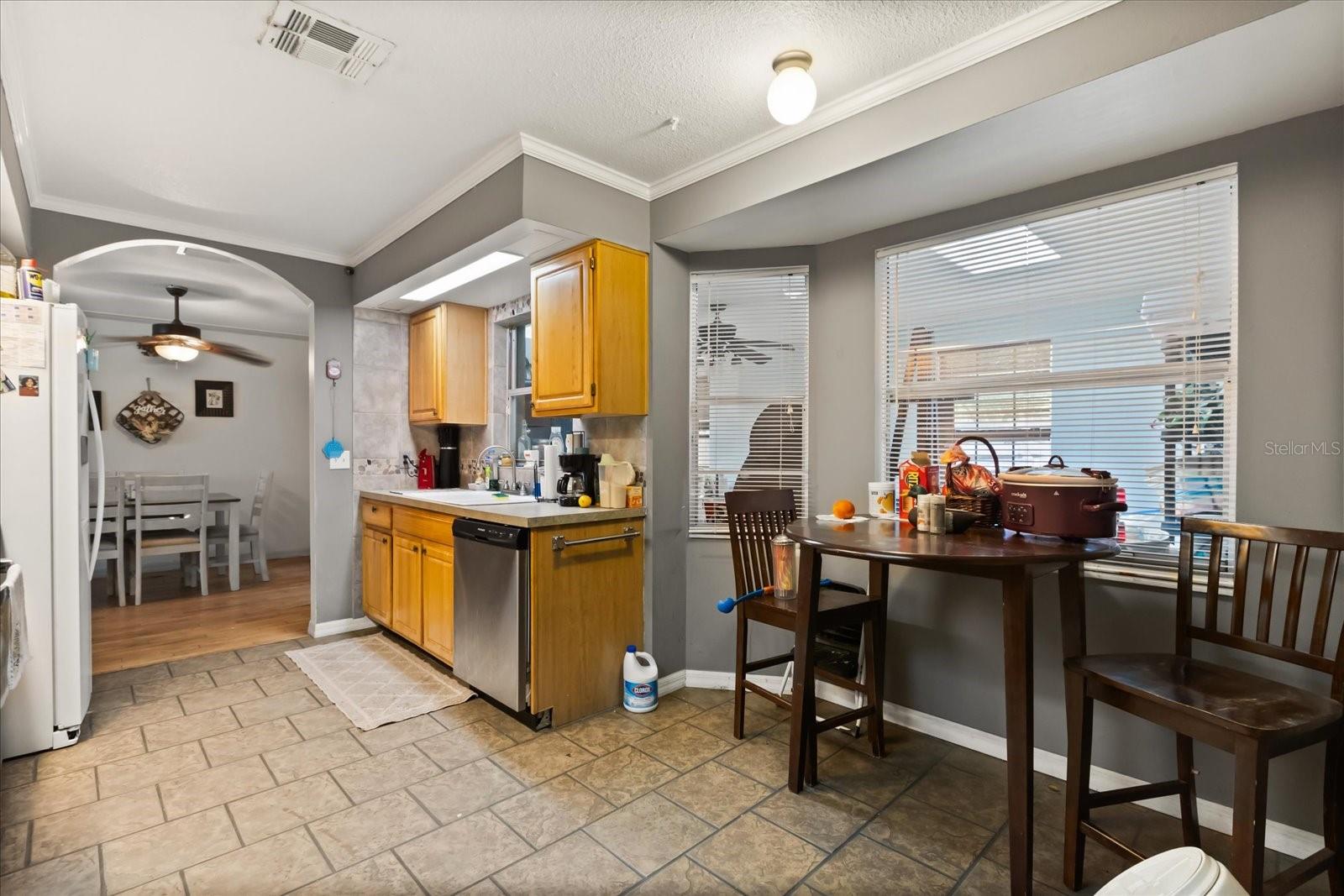 Image 9 of 36 For 460 Hidden Ridge Drive