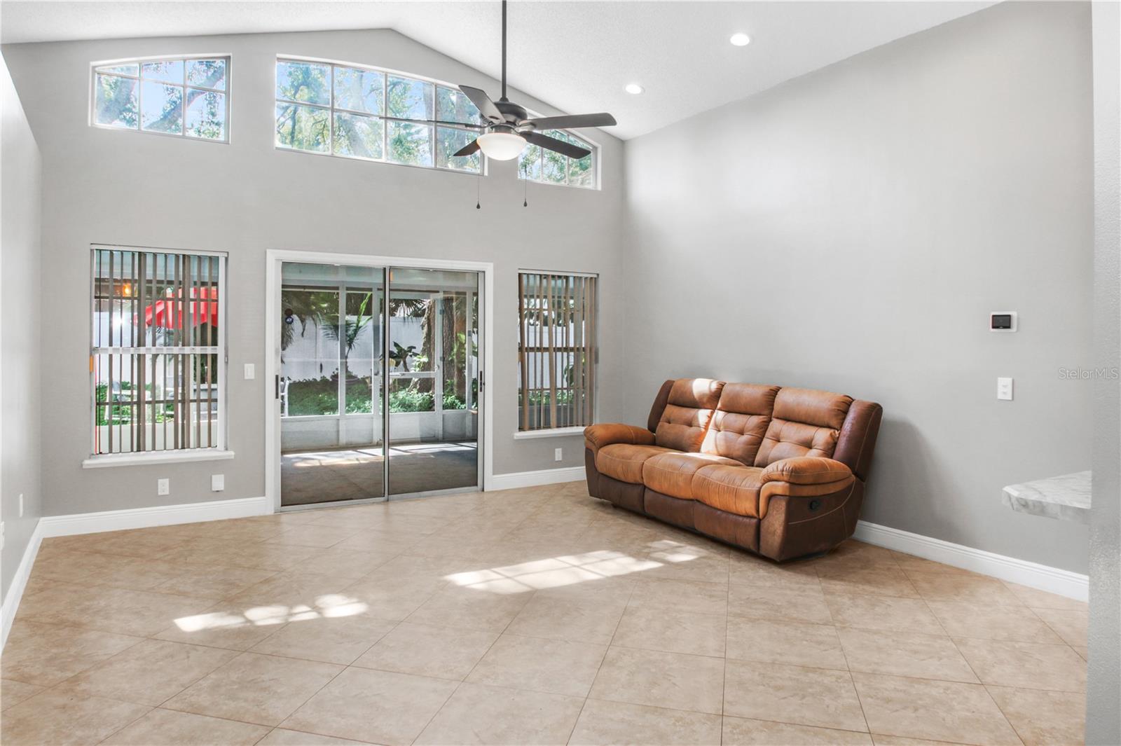 Image 3 of 20 For 707 Brightview Drive