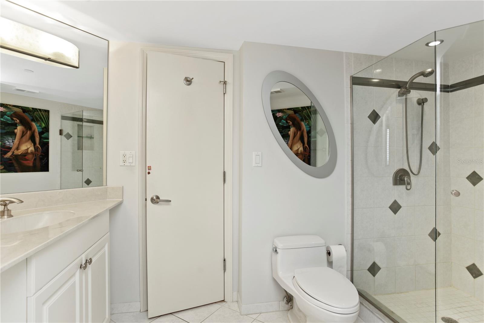 Image 18 of 28 For 400 Colonial Drive 1602