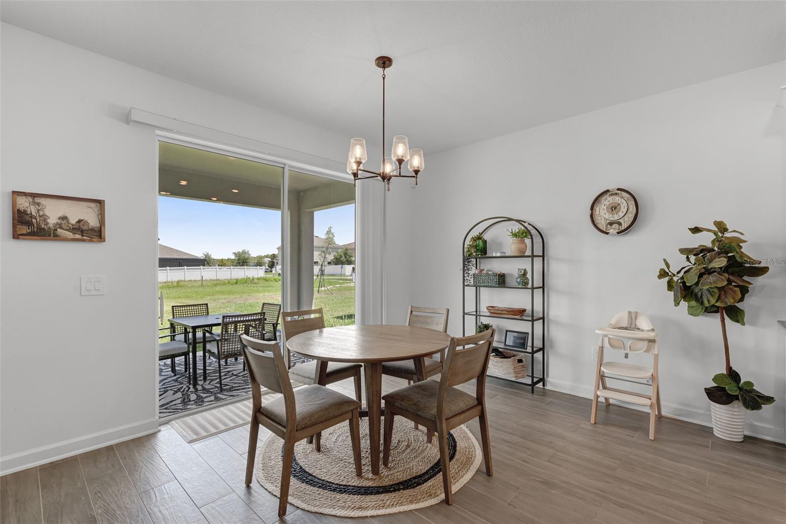 Listing photo id 10 for 11791 Language Way