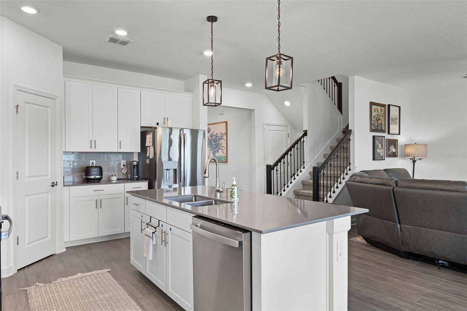 Listing photo id 12 for 11791 Language Way
