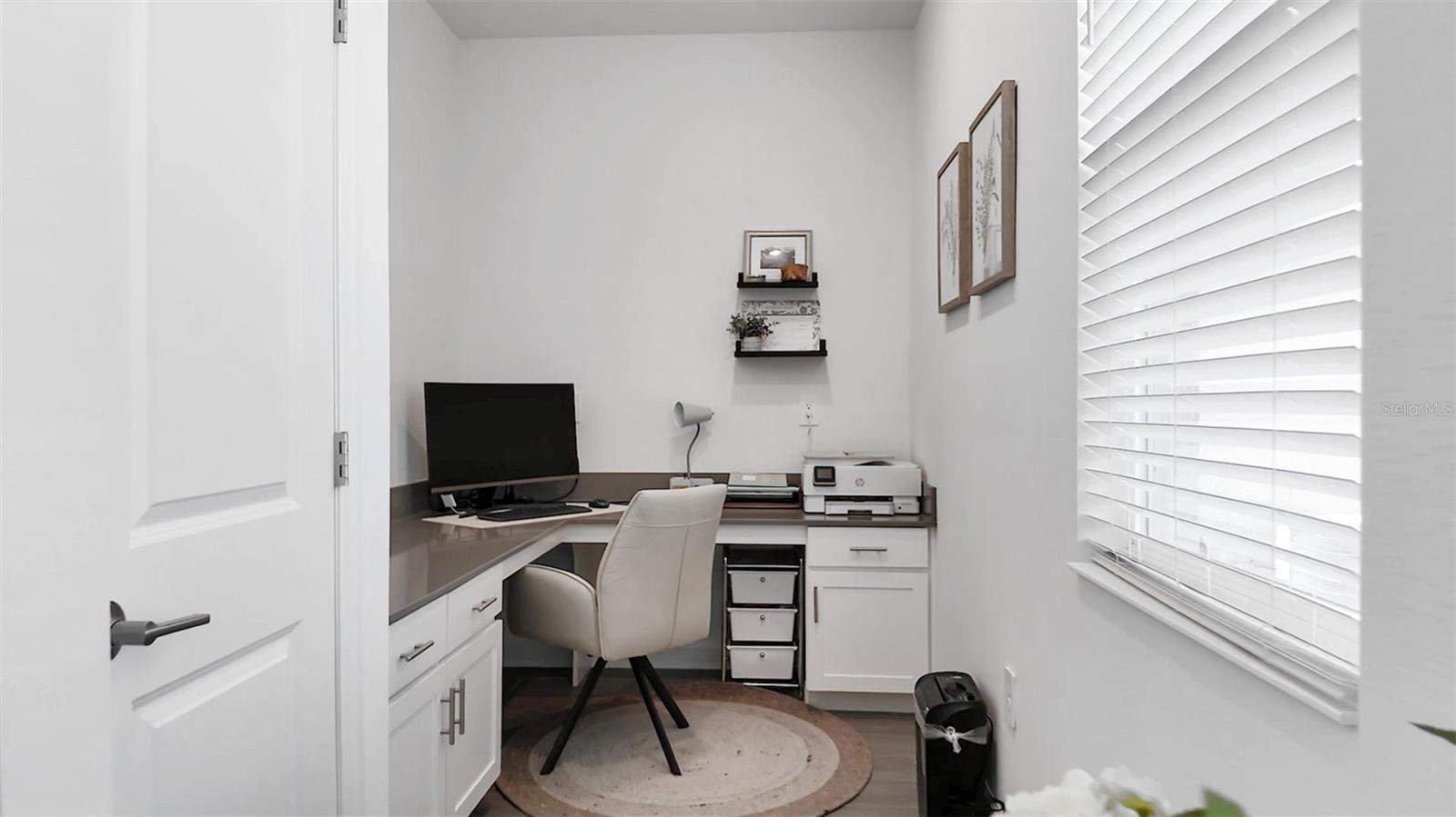 Listing photo id 17 for 11791 Language Way