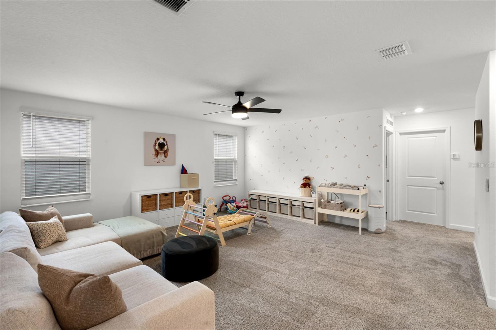 Listing photo id 24 for 11791 Language Way